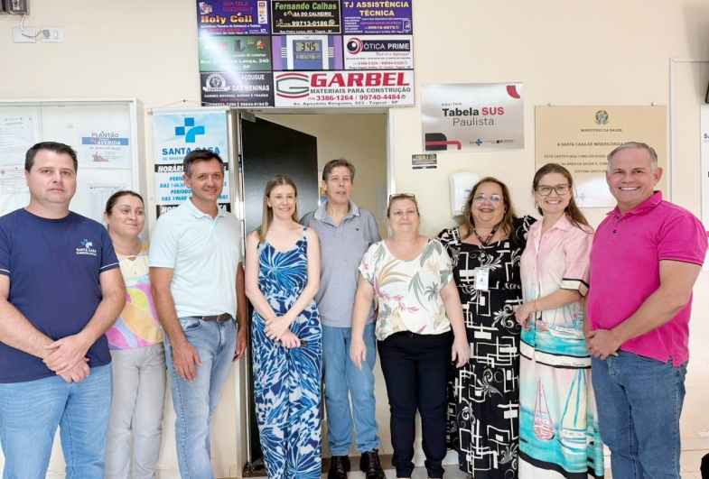 Diretora do DRS-6 de Bauru visita Santa Casa de Taguaí e discute fortalecimento da saúde pública