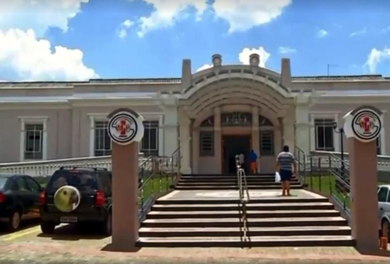 Santa Casa de Avaré registra 18 casos de Covid entre funcionários e retoma obrigatoriedade do uso de máscaras