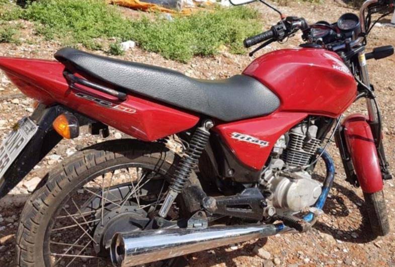 Polícia prende homem e recupera moto em Fartura 