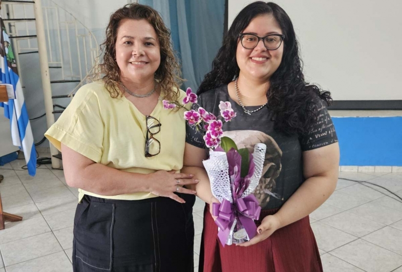 Secretária da Educação Lenita e palestrante nutricionista Tainá Balduino