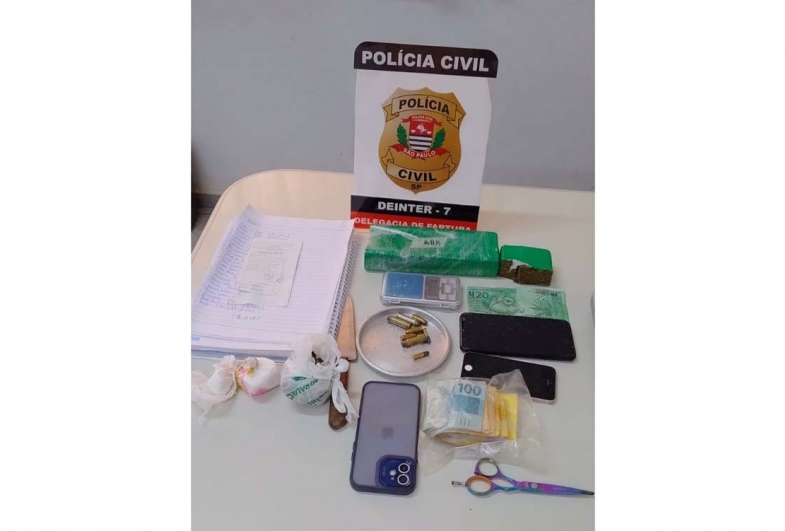 Polícia Civil desarticula esquema de tráfico e apreende drogas, dinheiro e munição em Fartura