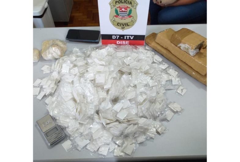 Homem é preso com mais de mil porções de cocaína e mais de 2 kg de maconha em itaí