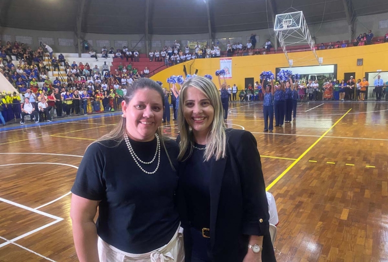 Vereadora Ana Paula e primeira-dama Érika Araujo
