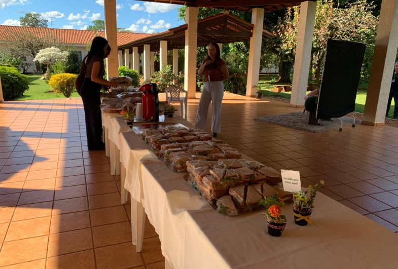 Ao término da conferência os participantes foram recepcionados com um delicioso café da tarde