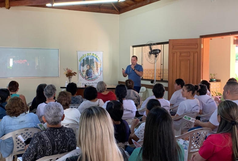 A conferência contou com a presença do palestrante Diego Benatto, atual coordenador municipal de Assistência Social de Taguaí