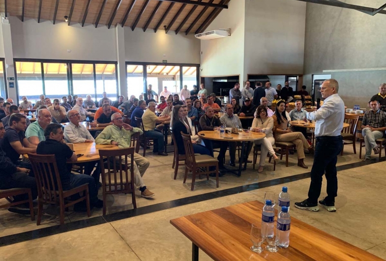 Público presente no encontro com Jorge Lima no Argentino quinta do Haras na manhã do dia 4 de junho