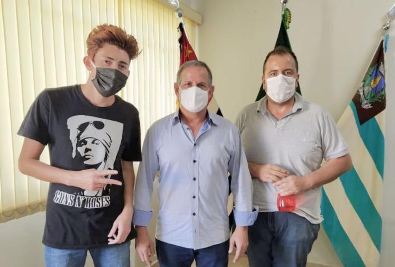 Representantes da FIT visitam prefeito interino Edinho Fundão 