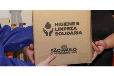 Apae de Avaré recebe kits para entregar aos alunos atendidos