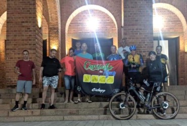 Ciclistas de Avaré visitam Itaporanga durante peregrinação do “Caminho das Águas”