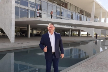Douglas busca emendas em Brasília para Itaporanga 