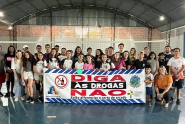 Parceria entre Saúde e Esporte entrega uniformes em Taguaí