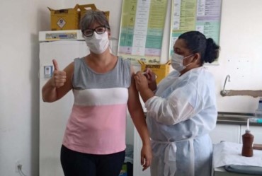Secretaria Municipal da Saúde de Itaí recebe vacinas de oxford
