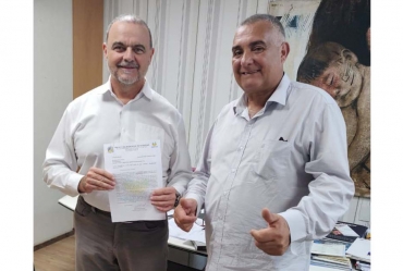 Prefeito de Sarutáia se encontra com deputado Ricardo Madalena e solicita recursos para o município