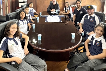 Banda Musical Municipal de Avaré recebe novas camisetas para apresentações