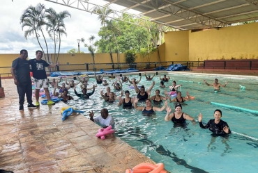 Secretaria de Esportes oferece aulas gratuitas de hidroginástica em Avaré