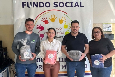 Cel Macedo realiza entrega de cobertores às famílias do município