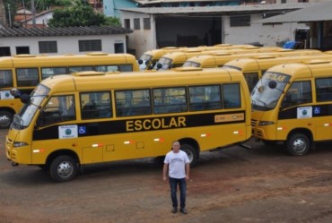 Taguaí adquire veículos para Educação, Saúde e Assistência Social