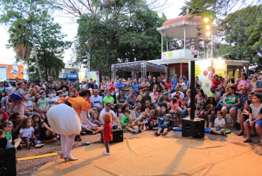 Circuito SESC de Artes acontece neste domingo, 19, no Largo São João em Avaré