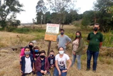 PROJETO LEVA ESTUDANTES PARA CONHECER A NASCENTE MODELO DE AVARÉ