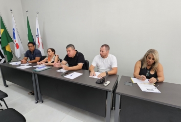 Diretores de creches e escolas municipais participam de reunião de planejamento em Avaré