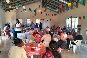 Festa julina reúne integrantes do Centro Dia do Idoso e Vila Dignidade