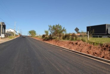 Pavimentação do primeiro trecho da Rua Milão é concluída em Avaré