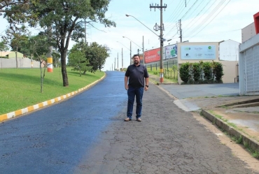 Prefeitura de Avaré conclui recape na Av. Celso Ferreira da Silva