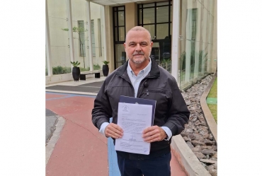Deputado Ricardo Madalena protocola abaixo-assinado contra a instalação do pedágio na Rodovia Raposo Tavares (SP-270) ao Governo do Estado