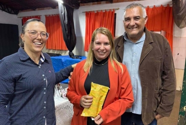 Prefeitura de Sarutaiá homenageia  professores e servidores da educação