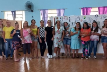 Cras Taguaí comemora o “Mês da Mulher” com palestra e “tarde de beleza”