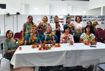 Social de Timburi promove curso de artesanato em palha