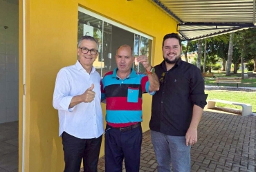 Prefeitura de Sarutaiá entrega os quiosques da Praça Adolfo Ramos da Silva
