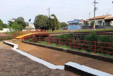 Prefeitura de Avaré revitaliza pintura da Praça Japonesa