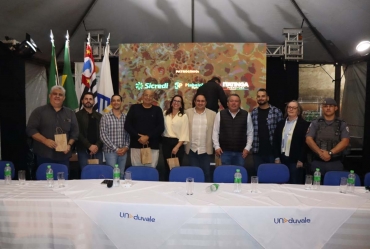 Vitrine do mel: UNEDUVALE promove a quinta edição da FAMEL