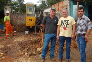 Parceria leva água potável encanada ao B. Saltinho em Taguaí