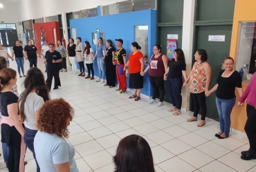 Professores da Educação Infantil de Taguaí participam de HTP Coletivo