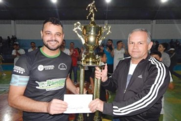 Atacado Panema ganha o “Campeonato Municipal de Futsal” em Taguaí