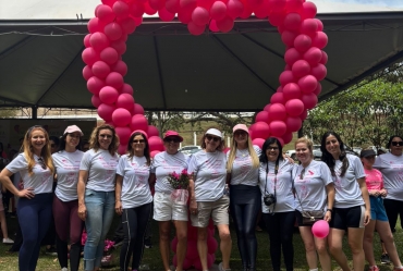 Abova realiza caminhada “Juntos Somos Mais Fortes” em alusão ao Outubro Rosa