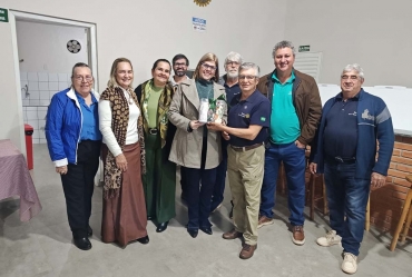 Rotary de Fartura realiza visita ao Rotary de Taquarituba para troca de experiências e aprendizado