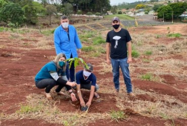 Ação Ambiental é desenvolvida com mutuários no Conjunto Habitacional Maria Ferreira em Timburi 