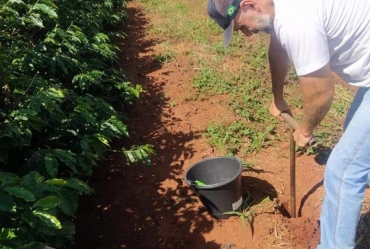 Timburi apoia pequenos agricultores com análise de solo