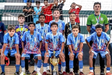 Equipe sub-12 de Fartura sagra-se campeã da Copa Agora TV Kids de Futsal