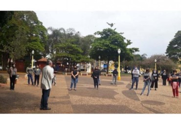 Após manifestações Prefeitura de Avaré decide pagar adicional de qualificação aos professores