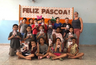 Secretaria Municipal da Educação implanta projeto Páscoa da Partilha em Taguaí