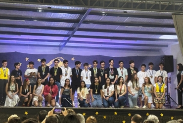 Show de Talentos do Colégio Cefar encanta público em noite de muita criatividade e emoção