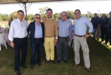 Diretores da Acia participam da inauguração da Granja Raiar