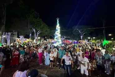 Fartura celebra virada de ano com shows e queima de fogos