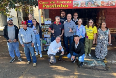 Candidatos Edinho Fundão e Rafael visitam bairro Primavera IV em Taguaí e recebem deputado Ricardo Madalena