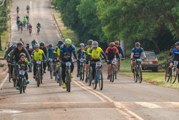 Passeio Ciclístico/MTB 4 Estações é sucesso em Fartura