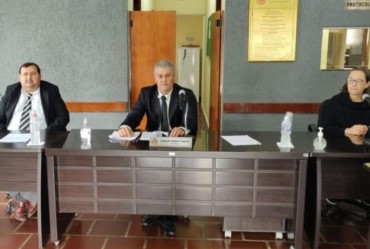 Câmara de Coronel Macedo aprova aumento no piso salarial dos enfermeiros